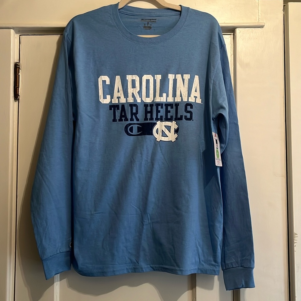 Champion | NWT Carolina Blue UNC Tarheels Long Sleeve T-Shirt Top Size Medium
